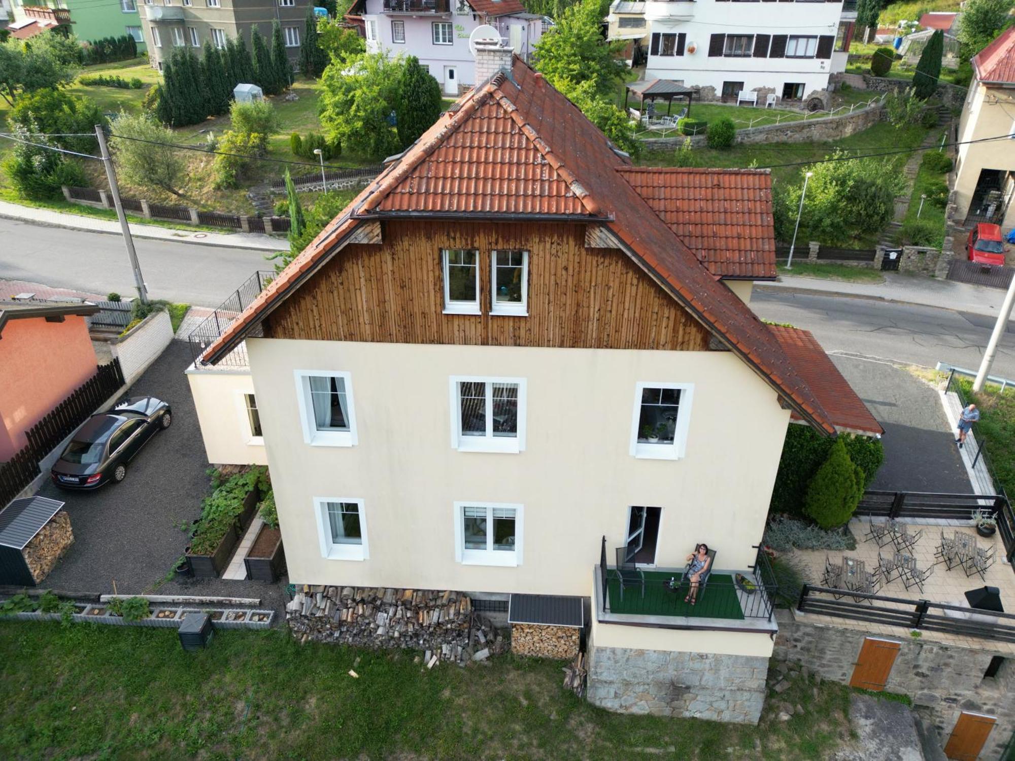 Pension Vila Hana Loket Exterior foto