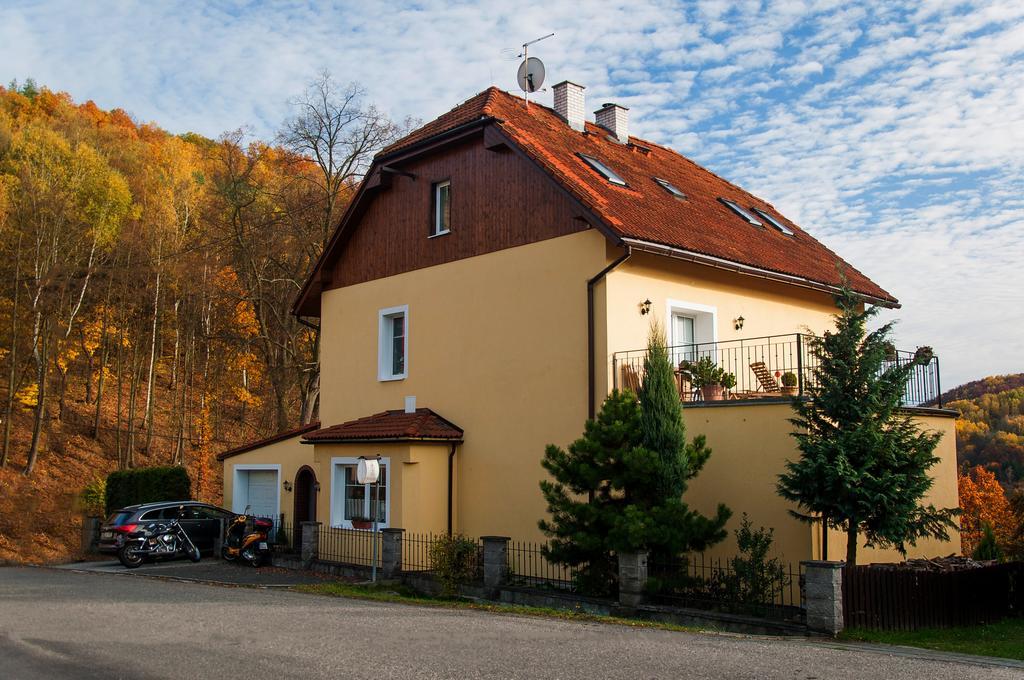 Pension Vila Hana Loket Exterior foto